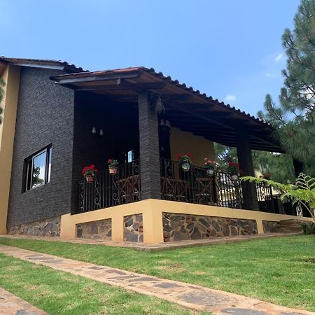 Cabana No.4 Puerta Del Bosque Mazamitla. Buitenkant foto