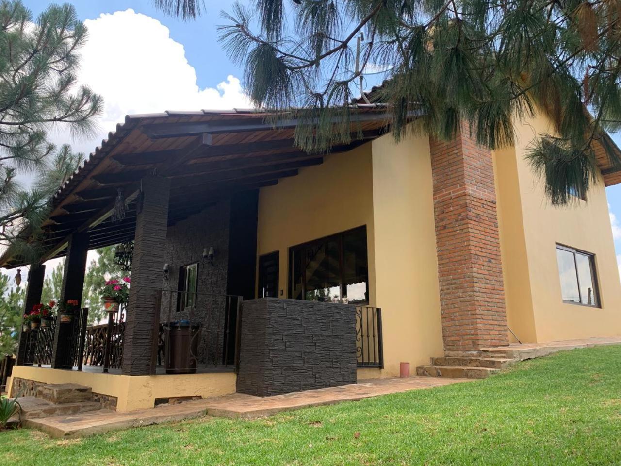 Cabana No.4 Puerta Del Bosque Mazamitla. Buitenkant foto